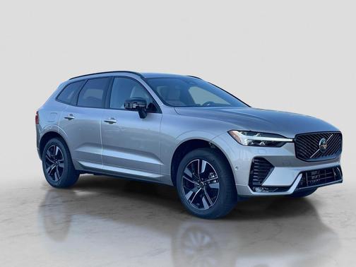 Bright Dusk Metallic 2026 Volvo XC60 B5 Plus