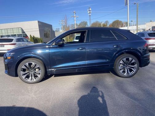 2026 Audi Q8 55 Premium Plus