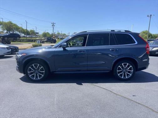 2019 Volvo XC90 T6 Momentum