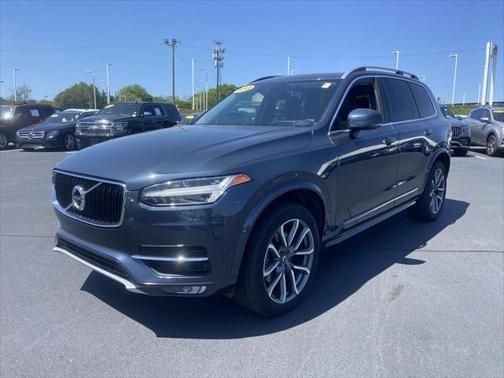 2019 Volvo XC90 T6 Momentum