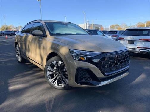 2025 Audi Q8 55 Premium Plus
