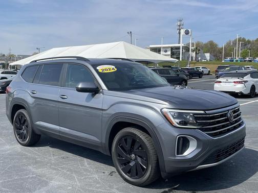2024 Volkswagen Atlas 2.0T SE w/Technology