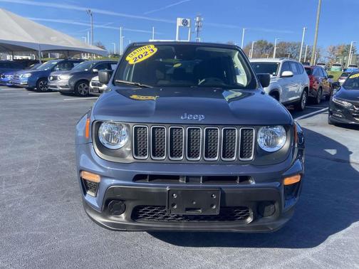 2023 Jeep Renegade Latitude