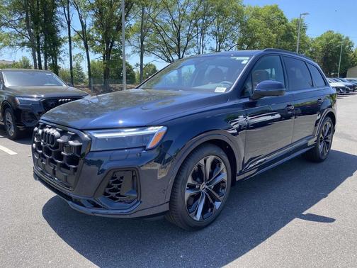 Waitomo Blue Metallic 2026 Audi Q7 55 Premium Plus