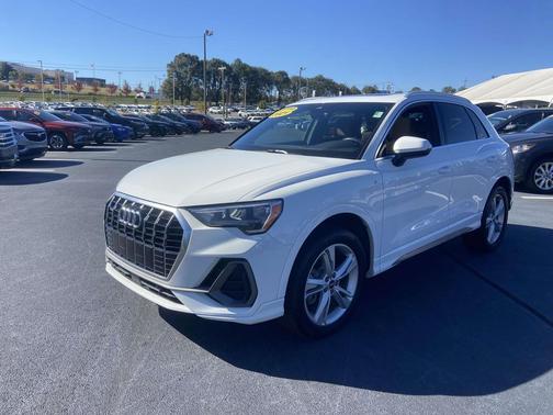 2021 Audi Q3 45 S line Premium
