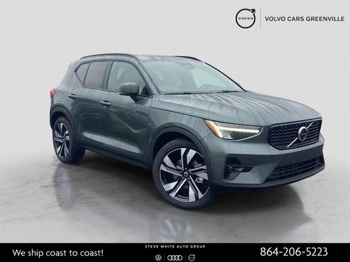 2026 Volvo XC40 B4 Plus