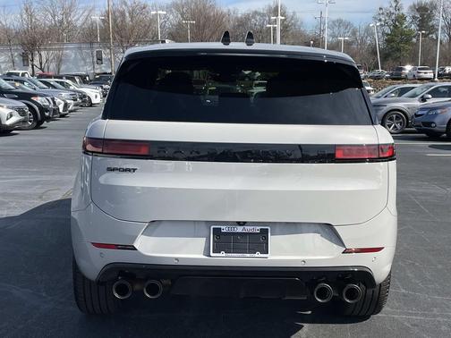 2024 Land Rover Range Rover Sport SE