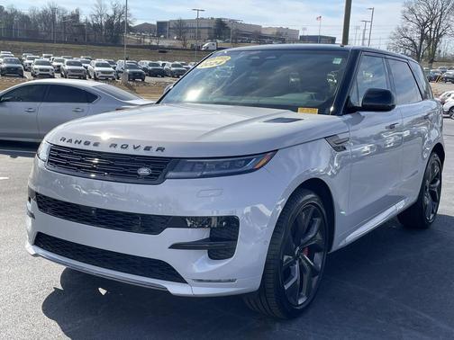 2024 Land Rover Range Rover Sport SE