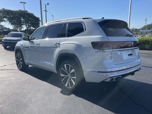 White 2026 Volkswagen Atlas 2.0T SEL Premium R-Line 4MOTION