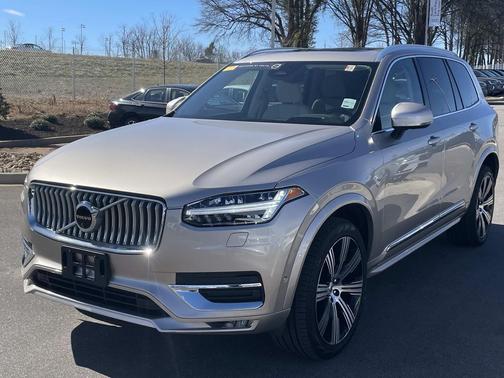 2024 Volvo XC90 B6 Ultimate Bright Theme 7-Seater