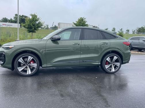 District Green Metallic 2026 Audi SQ5 3.0T Premium Plus