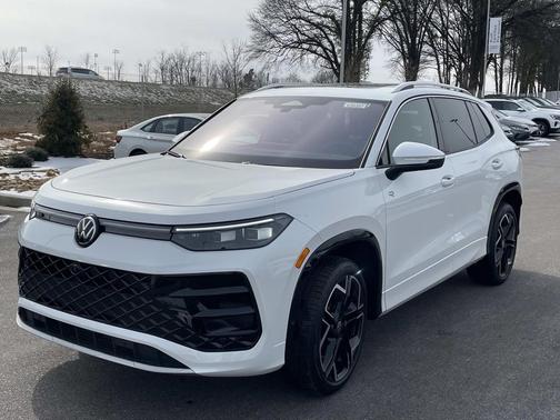 2026 Volkswagen Tiguan 2.0T SEL R-Line 4MOTION