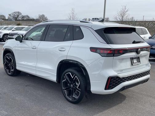 2026 Volkswagen Tiguan 2.0T SEL R-Line 4MOTION