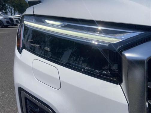 2025 Audi Q7 45 Premium