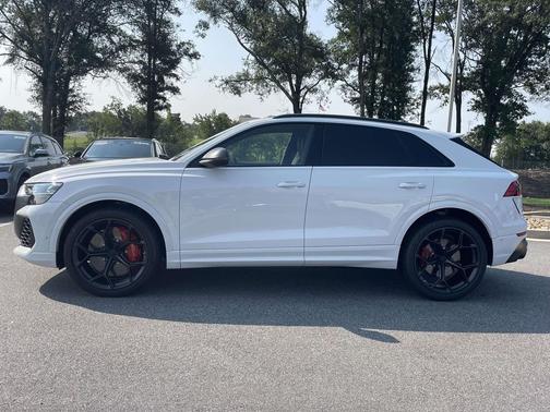 Glacier White 2026 Audi RS Q8 4.0T