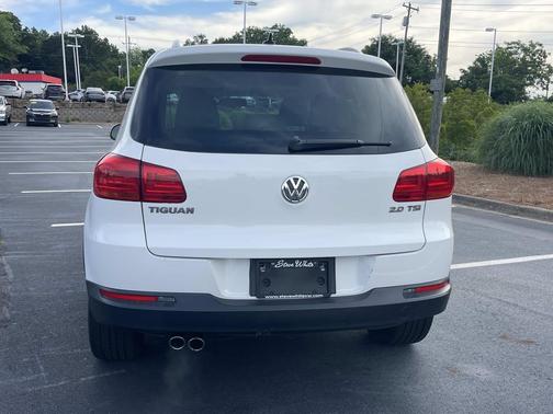 Candy White 2013 Volkswagen Tiguan SE