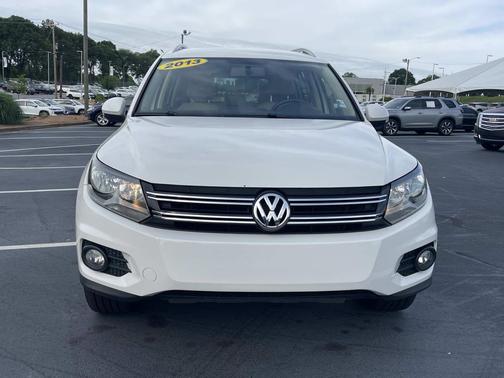 Candy White 2013 Volkswagen Tiguan SE