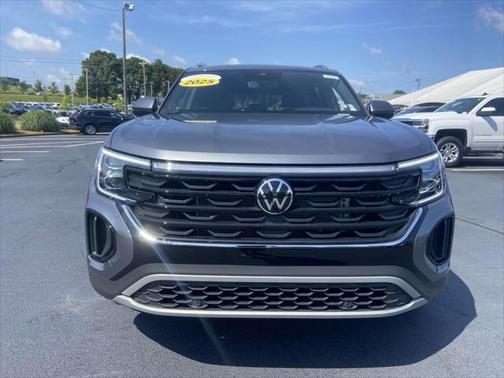 2025 Volkswagen Atlas Cross Sport 2.0T SE