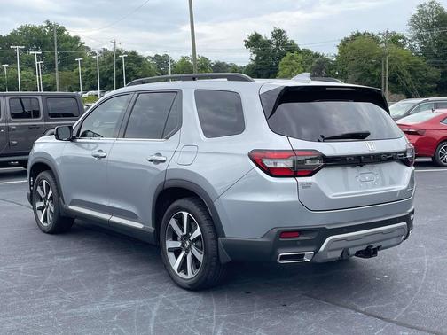 Gray 2025 Honda Pilot Touring 8-Passenger