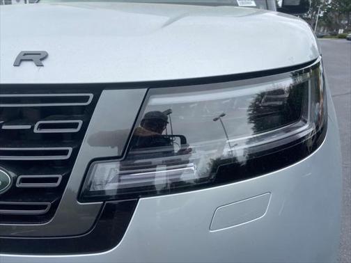 2024 Land Rover Range Rover P530 SE