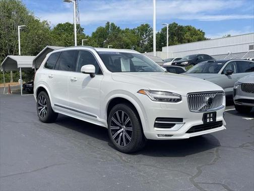 2024 Volvo XC90 B5 Plus Bright Theme