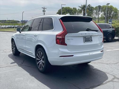 2024 Volvo XC90 B5 Plus Bright Theme