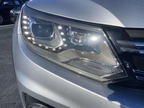 2014 Volkswagen Tiguan Auto R-Line