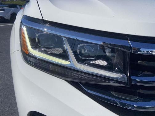 2021 Volkswagen Atlas Cross Sport 2.0T SE w/Technology