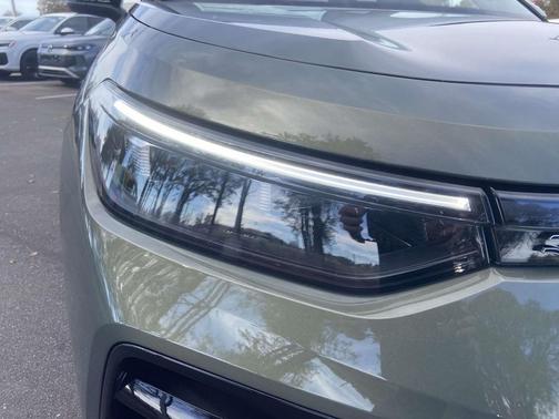 2026 Volkswagen Tiguan 2.0T SE R-Line Black 4MOTION