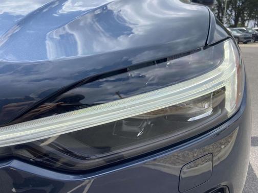 2026 Volvo XC60 B5 Core