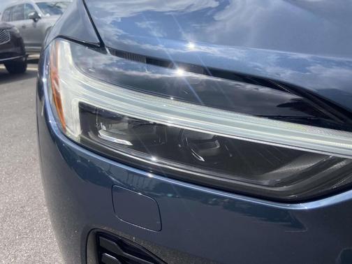 2026 Volvo XC60 B5 Core