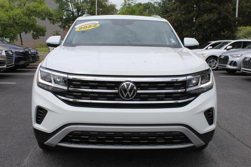 Pure White 2022 Volkswagen Atlas Cross Sport 3.6L V6 SE w/Technology