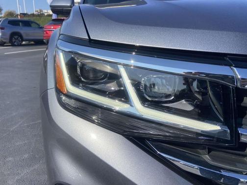 2023 Volkswagen Atlas 3.6L SEL Premium