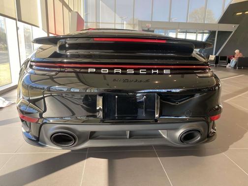 2024 Porsche 911 Turbo