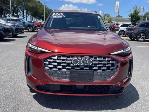 Grenadine Red Metallic 2025 Audi Q5 Prestige TFSI quattro S tronic