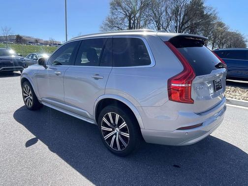 2023 Volvo XC90 B6 Core