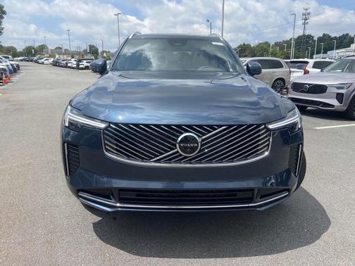 2026 Volvo XC90 B5 Plus 7-Seater