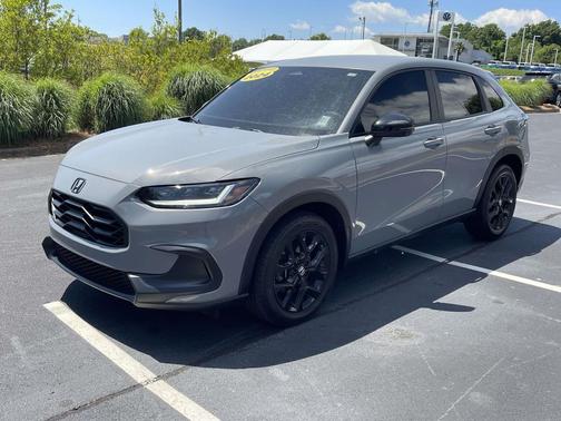 Urban Gray Pearl 2024 Honda HR-V AWD Sport