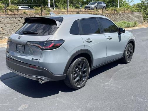 Urban Gray Pearl 2024 Honda HR-V AWD Sport