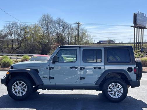 2023 Jeep Wrangler Sport