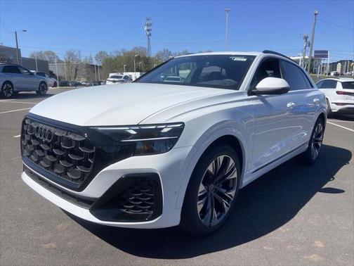 2025 Audi Q8 55 Premium Plus