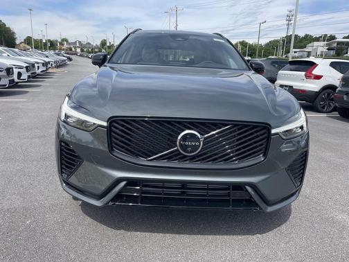 Forest Lake 2026 Volvo XC60 Plug-In Hybrid Plus, T8 AWD Electric/Gasoline, Dark
