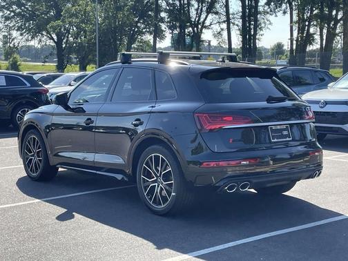 Mythos Black Metallic 2023 Audi SQ5 3.0T Prestige