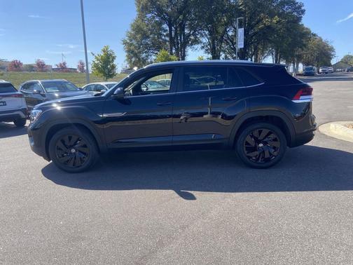 2026 Volkswagen Atlas Cross Sport 2.0T SE w/Technology 4MOTION