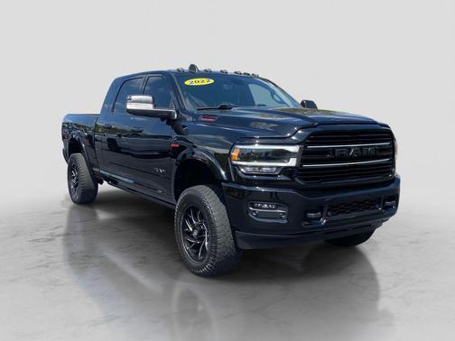 Diamond Black Crystal Pearlcoat 2022 RAM 2500 Laramie Mega Cab 4x4 6'4' Box