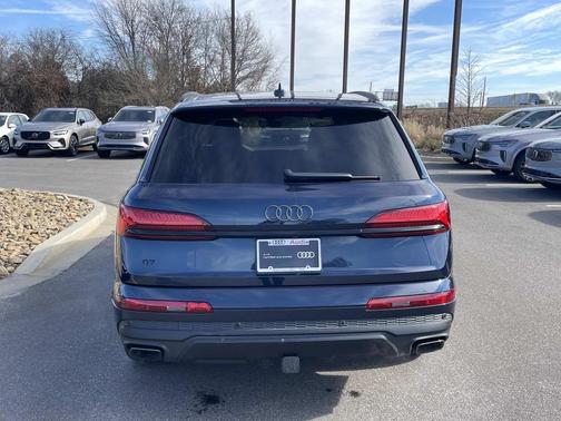 2025 Audi Q7 55 Premium Plus