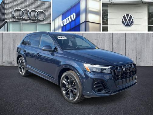 2025 Audi Q7 55 Premium Plus