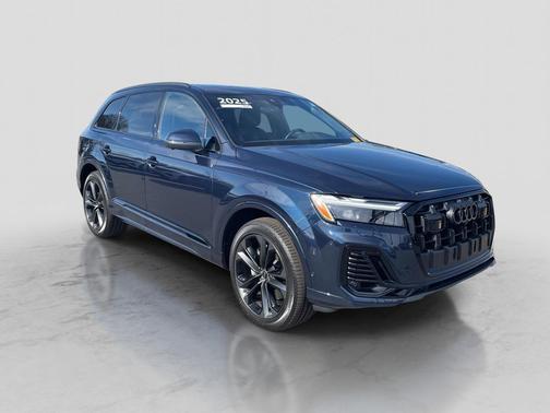 2025 Audi Q7 55 Premium Plus