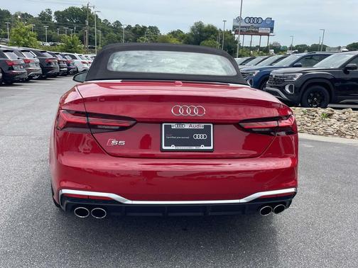 Tango Red Metallic/Black Roof 2023 Audi S5 Premium Plus TFSI quattro Tiptronic