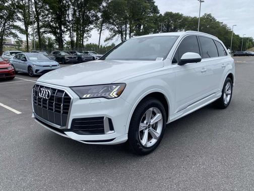 Carrara White 2023 Audi Q7 45 Premium Plus